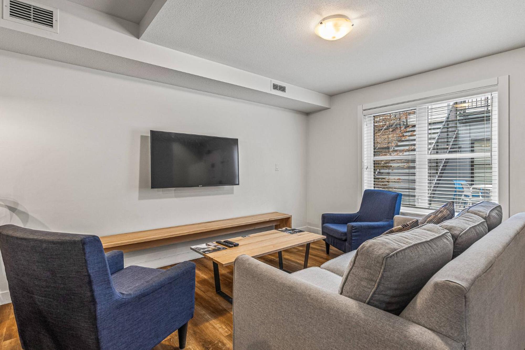 Basecamp Resorts Canmore Luaran gambar
